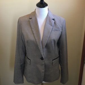 Savile Row classic herringbone blazer. $$ LOWERED